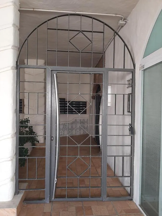 アパート Puerto Marina Family Home ベナルマデナ